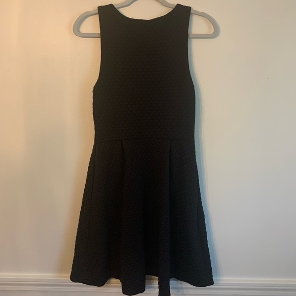 Anthropologie Leifsdottir Sleeveless zip black dress Size 10 - Picture 4 of 11
